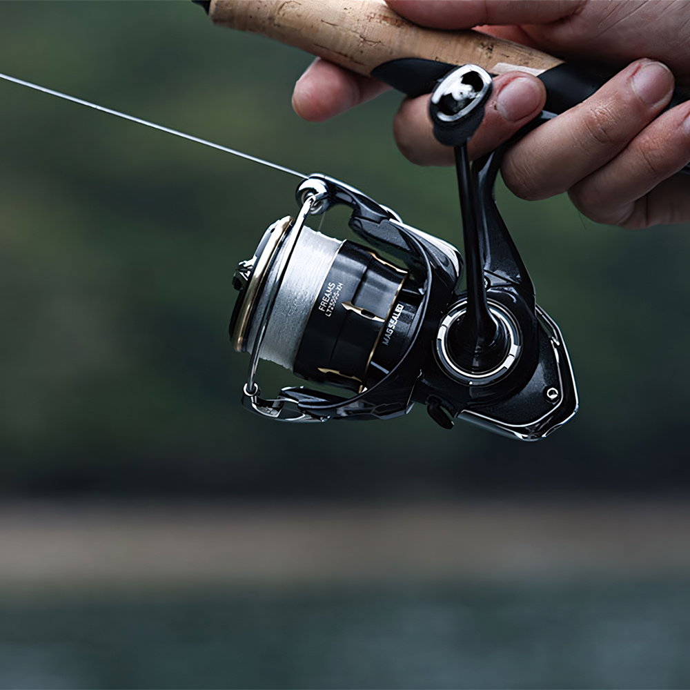 بكرة صيد دوارة DAIWA FREAMS 20 - مراجعة Kastking Reel Zephyr وسعره